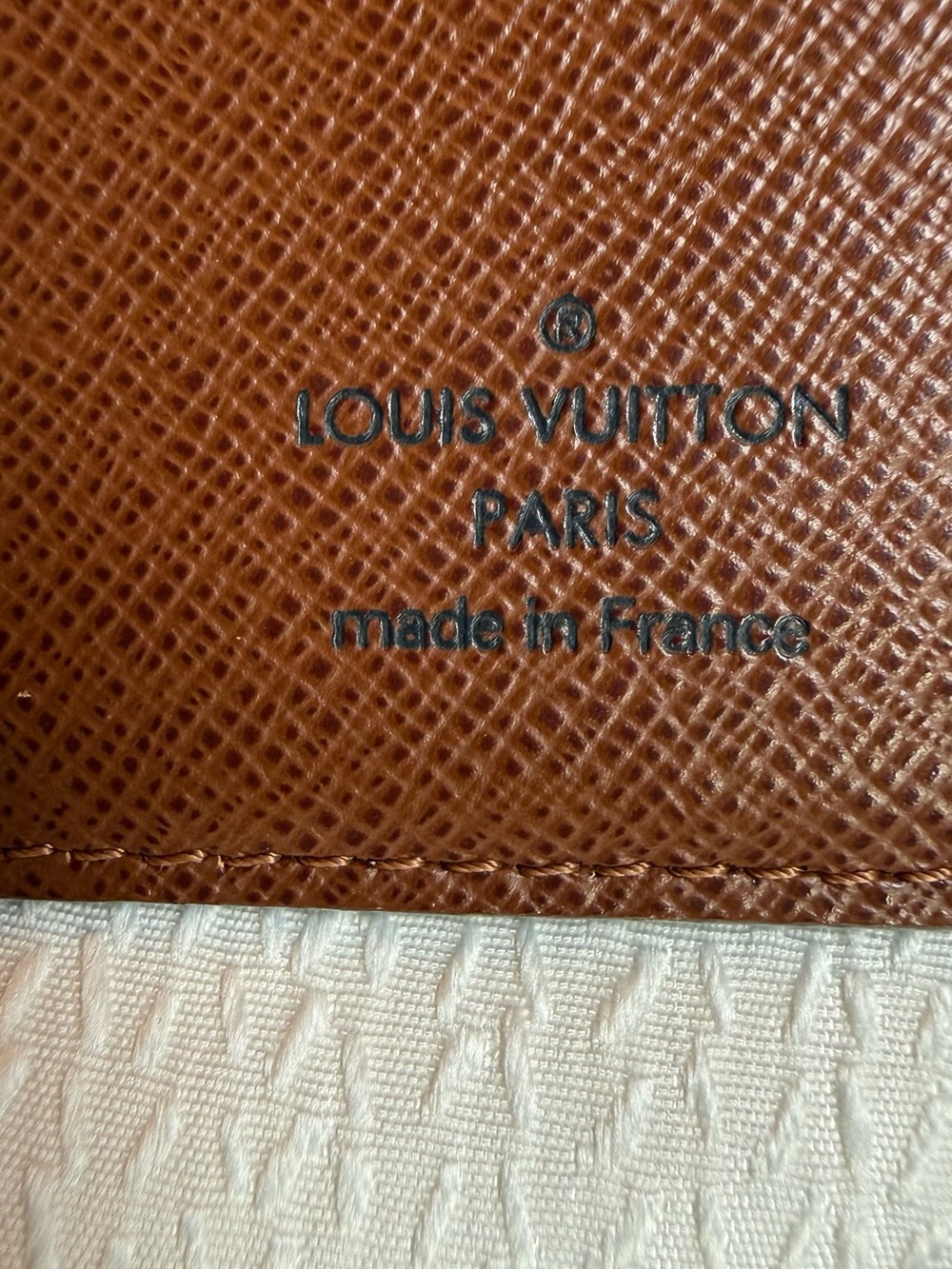 Louis Vuitton Monogram Kiss-lock Bifold Wallet - Picture 12 of 15